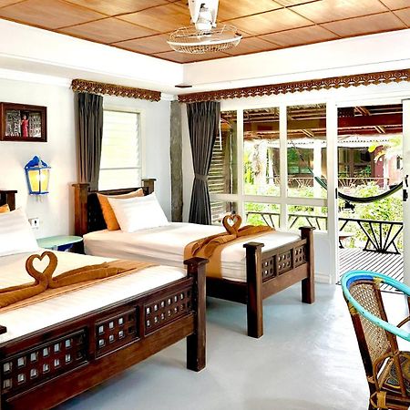 Bamboo Bungalows Koh Phayam Luaran gambar
